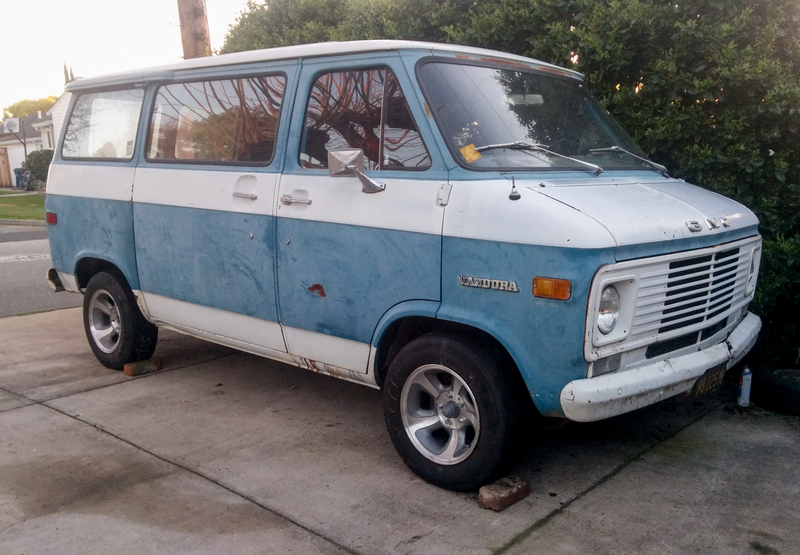 Illustration for article titled 1971 GMC Vandura: Rollers!